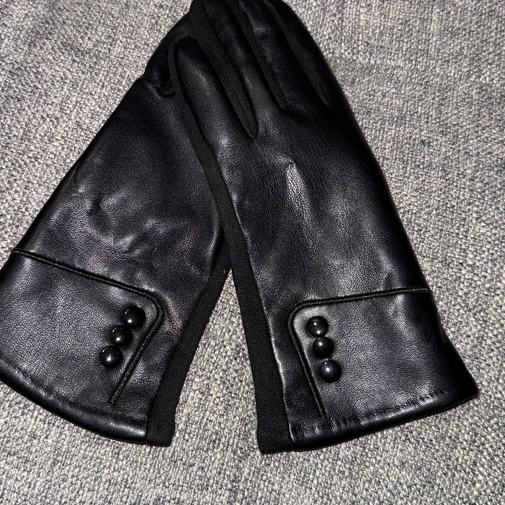 Women’s black faux leather driving gloves size l/xl